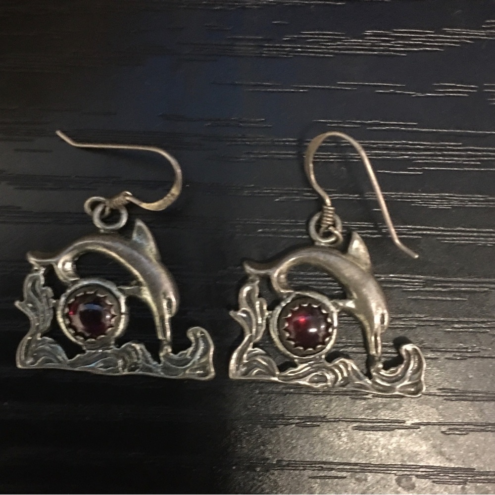 Vintage Sterling silver dolphin earrings - Picture 4 of 6